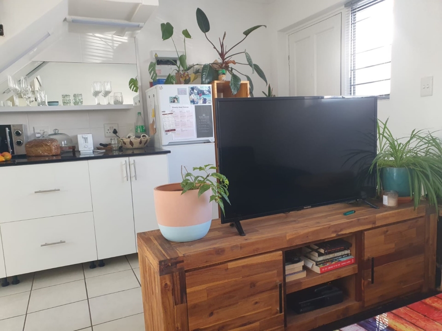 2 Bedroom Property for Sale in Maitland Western Cape